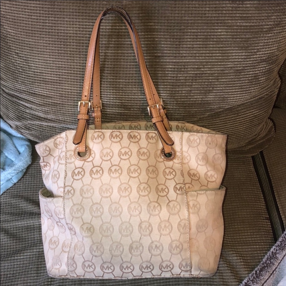 MK purse